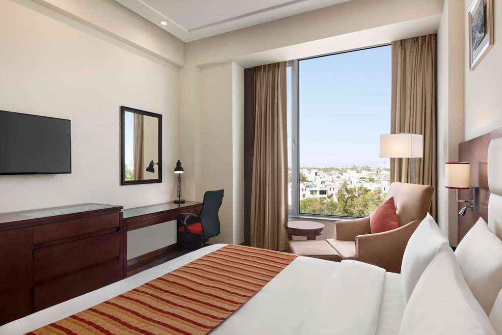 Ramada By Wyndham New Delhi Pitampura Delhi (National Capital Territory of India) Quarto foto